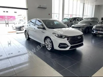 شيري  أريزو 5  2022  سيدان  اتوماتك  4  13  دفع أمامي  أبيض  بنزين