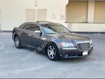 Chrysler  300C  2013  Sedan  Automatic  8  59,650  RWD  Gray  Gasoline