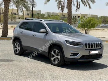 Jeep  Cherokee  2019  SUV  Automatic  6  13,800  AWD  Silver  Gasoline