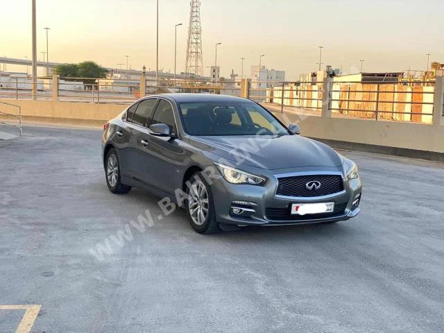 انفنيتي  كيو  50  2015  سيدان  اتوماتك  4  95,100  دفع أمامي  رمادي  بنزين