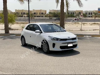 كيا  ريو  2020  هاتشباك  اتوماتك  4  26,350  دفع أمامي  أبيض  بنزين