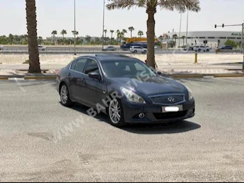 انفنيتي  جي  37  2013  سيدان  اتوماتك  6  147,650  دفع أمامي  ازرق  بنزين