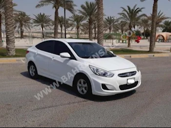 Hyundai  Accent  1.6  2018  Sedan  Automatic  4  106,300  FWD  White  Gasoline