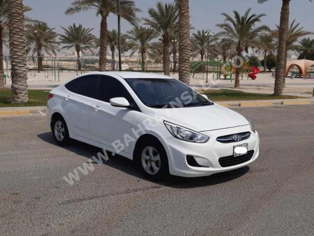 Hyundai  Accent  1.6  2018  Sedan  Automatic  4  106,300  FWD  White  Gasoline