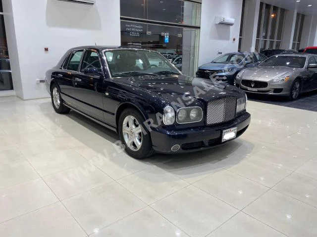 بنتلي  أرناج  2003  سيدان  اتوماتك  12  36,000  دفع خلفي  ازرق  بنزين