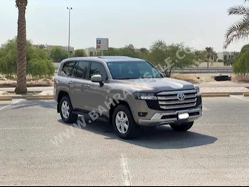 Toyota  Land Cruiser  GXR  2022  SUV  Automatic  6  15,400  AWD  Bronze  Gasoline