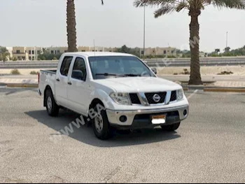 نيسان  نافارو  2016  بيكب  عادي  4  110,100  دفع أمامي  أبيض  بنزين