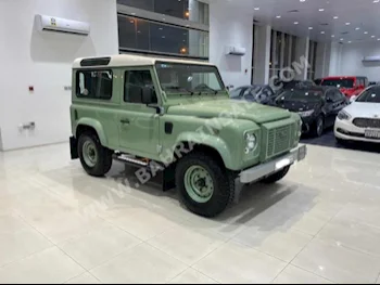 Land Rover  Defender  90 HERITAGE  2016  SUV  Manual  4  5,450  RWD  Green  Diesel