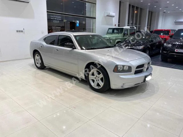 دودج  تشارجر  اس اكس تي  2009  سيدان  اتوماتك  6  178,480  دفع خلفي  فضي  بنزين