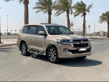 Toyota  Land Cruiser  GXR  2019  SUV  Automatic  8  67,700  AWD  Beige  Gasoline