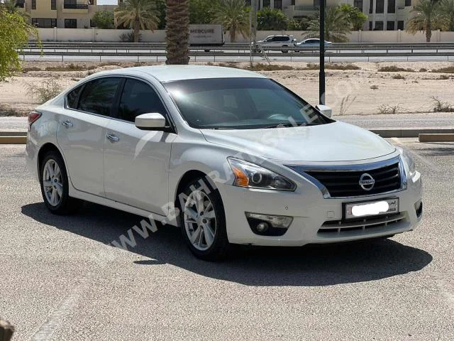 نيسان  ألتيما  2016  سيدان  اتوماتك  4  250,050  دفع أمامي  أبيض  بنزين
