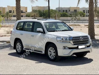 Toyota  Land Cruiser  GXR  2018  SUV  Automatic  8  101,050  AWD  Pearl  Gasoline