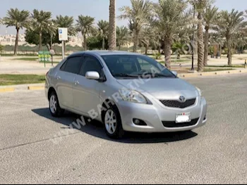 تويوتا ياريس 2010 سيدان اتوماتك 4 214,650 دفع أمامي فضي بنزين