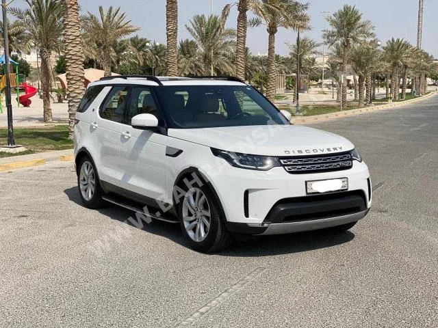 Land Rover  Discovery  2017  SUV  Automatic  6  78,750  AWD  White  Gasoline