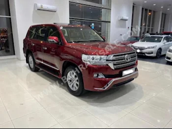 Toyota  Land Cruiser  GXR  2016  SUV  Automatic  8  115,750  AWD  Red  Gasoline