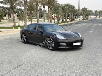 بورش  بانميرا  2012  سيدان  اتوماتك  6  108,500  دفع خلفي  بني  بنزين