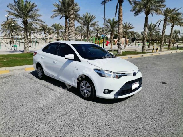Toyota  Yaris  2016  Sedan  Automatic  4  109,150  FWD  White  Gasoline