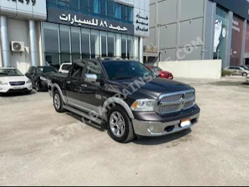 Dodge  Ram  1500  2014  Pick Up  Automatic  8  174,000  4WD  Gray  Gasoline