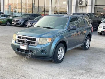 Ford  Escape  2012  SUV  Automatic  4  209,000  FWD  Blue  Gasoline