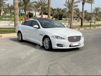 Jaguar  XJL  2015  Sedan  Automatic  6  81,850  RWD  White  Gasoline
