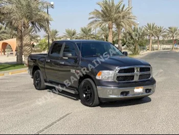 Dodge  Ram  SLT  2016  Pick Up  Automatic  8  156,800  4WD  Gray  Gasoline