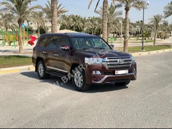 Toyota  Land Cruiser  GXR  2017  SUV  Automatic  8  83,800  AWD  Brown  Gasoline