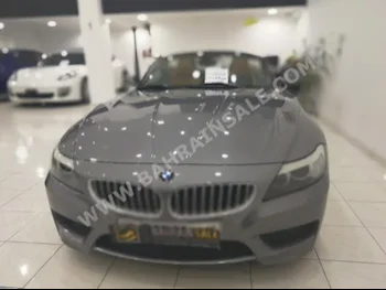 بي ام دبليو  الفئة - زد  4  2011  كشف  اتوماتك  6  87,000  دفع خلفي  رمادي  بنزين
