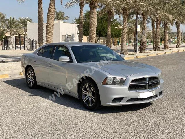 دودج  تشارجر  2012  سيدان  اتوماتك  6  140,150  دفع خلفي  فضي  بنزين