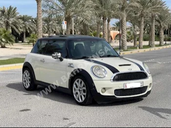 ميني  كوبر  اس  2008  هاتشباك  اتوماتك  4  176,150  دفع أمامي  أبيض  بنزين